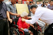 年纪越大越爱看足球书吗，年纪越大越爱看足球书吗为什么